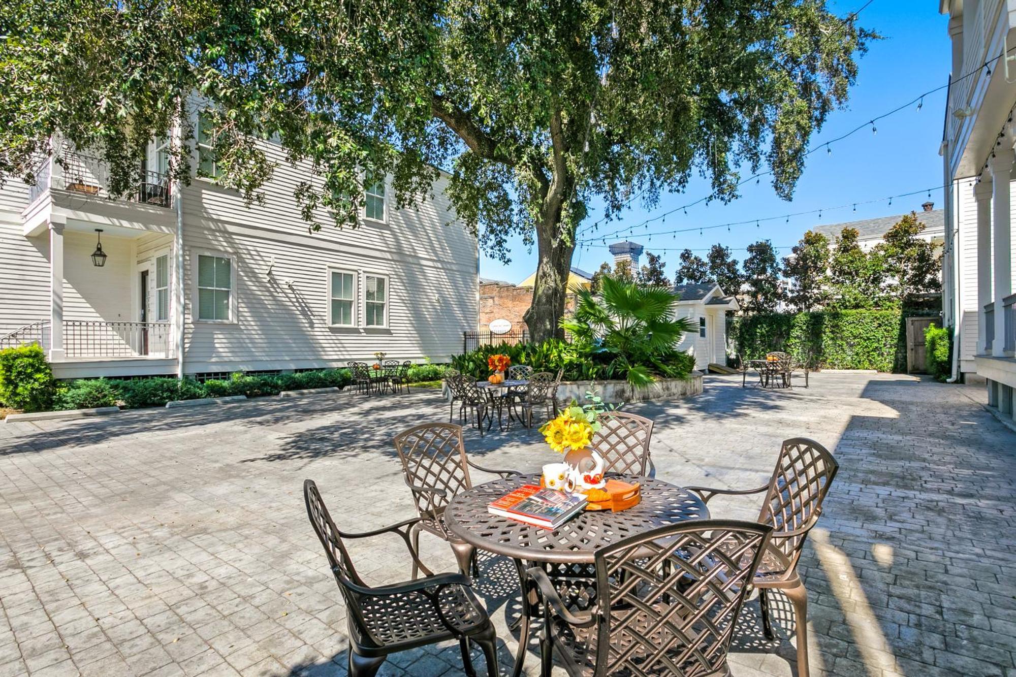 Modern 2Br On Carondelet By Hosteeva Apartment New Orleans Exterior photo