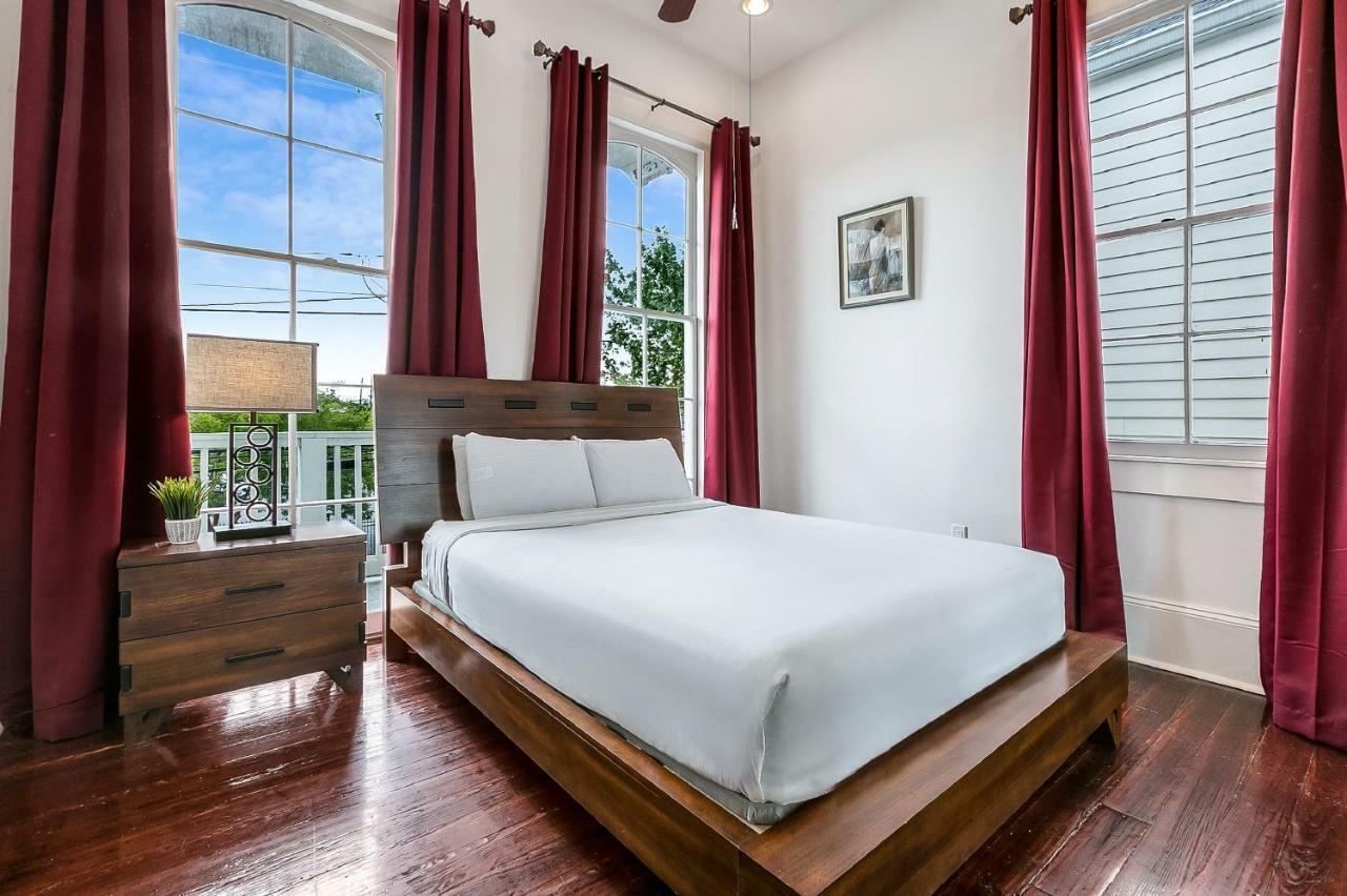 Modern 2Br On Carondelet By Hosteeva Apartment New Orleans Exterior photo
